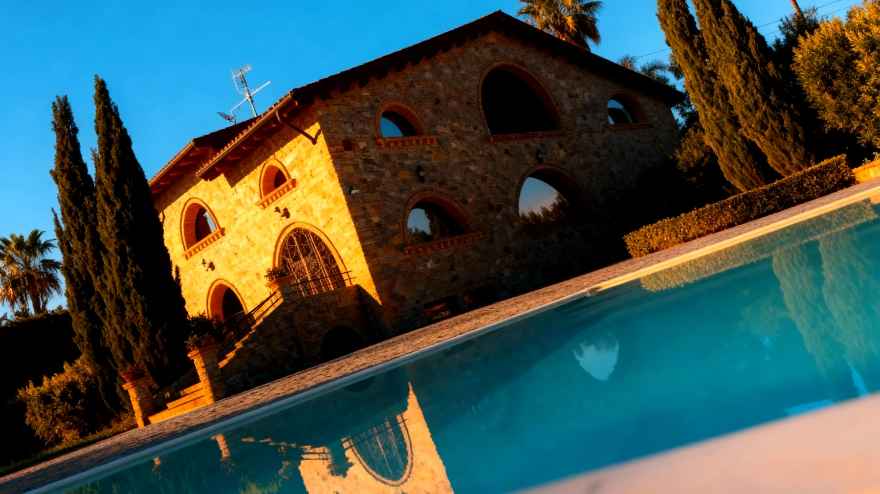 Un posto al sole 2025-12-24T16:33:23.458Z"